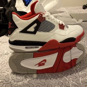 Jordan 4 fire red